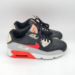 Nike Womens Air Max 90 LTR Sneakers Size 8 Youth 6.5 Black Crimson 833412-024